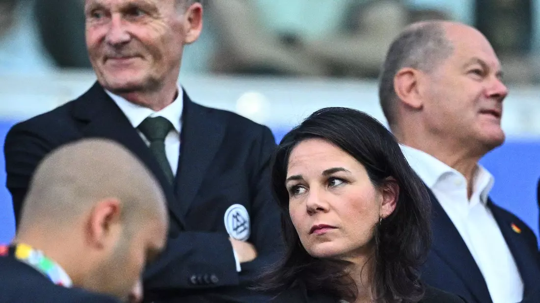 Außenministerin Annalena Baerbock war beim EM-Spiel der Nationalmannschaft gegen die Schweiz dabei. (Archivbild) - Bild: Tom Weller/dpa