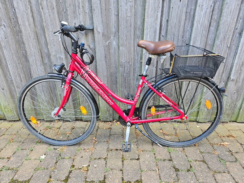 POL-HK: Neuenkirchen: Wem gehört dieses Fahrrad? (Foto); Soltau: Taschendieb gestellt; Soltau: Körperverletzung, Widerstand und tätlicher Angriff - Foto: presseportal.de