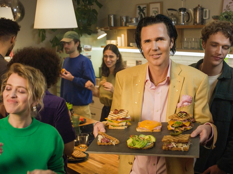 Be your own star! Mit dem ultimativen Song-Generator von GOLDEN TOAST den ganz persönlichen Sandwich-Sommerhit kreieren - Foto: presseportal.de