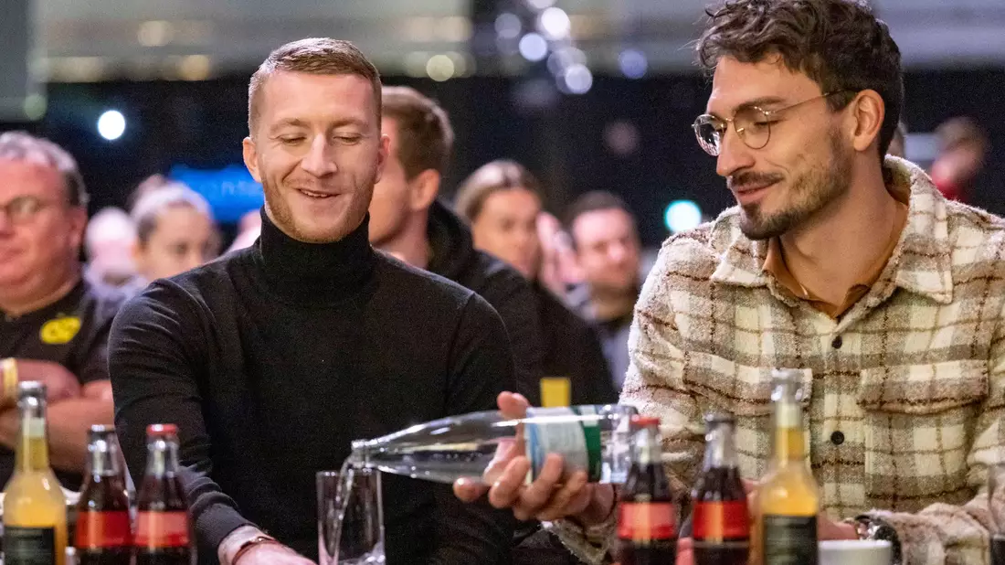 Nach Jahren beim BVB hinterlassen Marco Reus und Mats Hummels beim Revierclub große Lücken - nicht nur sportlich.  - Bild: David Inderlied/dpa