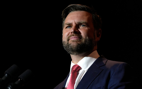 Als Autor begehrt, als Politiker mstritten: J.D. Vance. (Archivbild) - Foto: Julia Nikhinson/AP