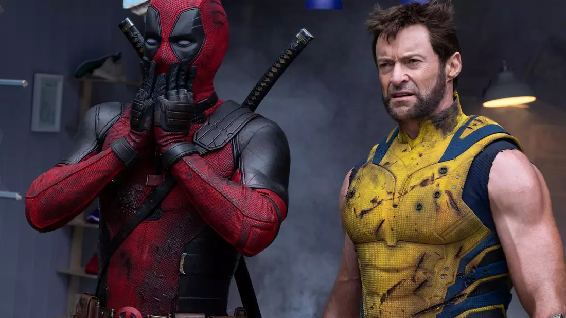 Reynolds und Jackman in ihren ikonischsten Filmrollen. - Bild: Jay Maidment/20th Century Studios/dpa