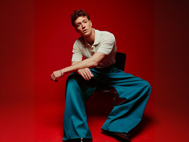 Unter dem verkürzten Künstlernamen Donskoy macht Schauspieler Daniel Donskoy Musik. - Foto: -/Maximilian König/dpa/dpa