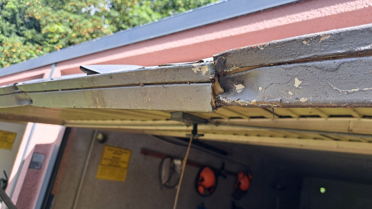 POL-NI: Garagen aufgebrochen - Foto: presseportal.de