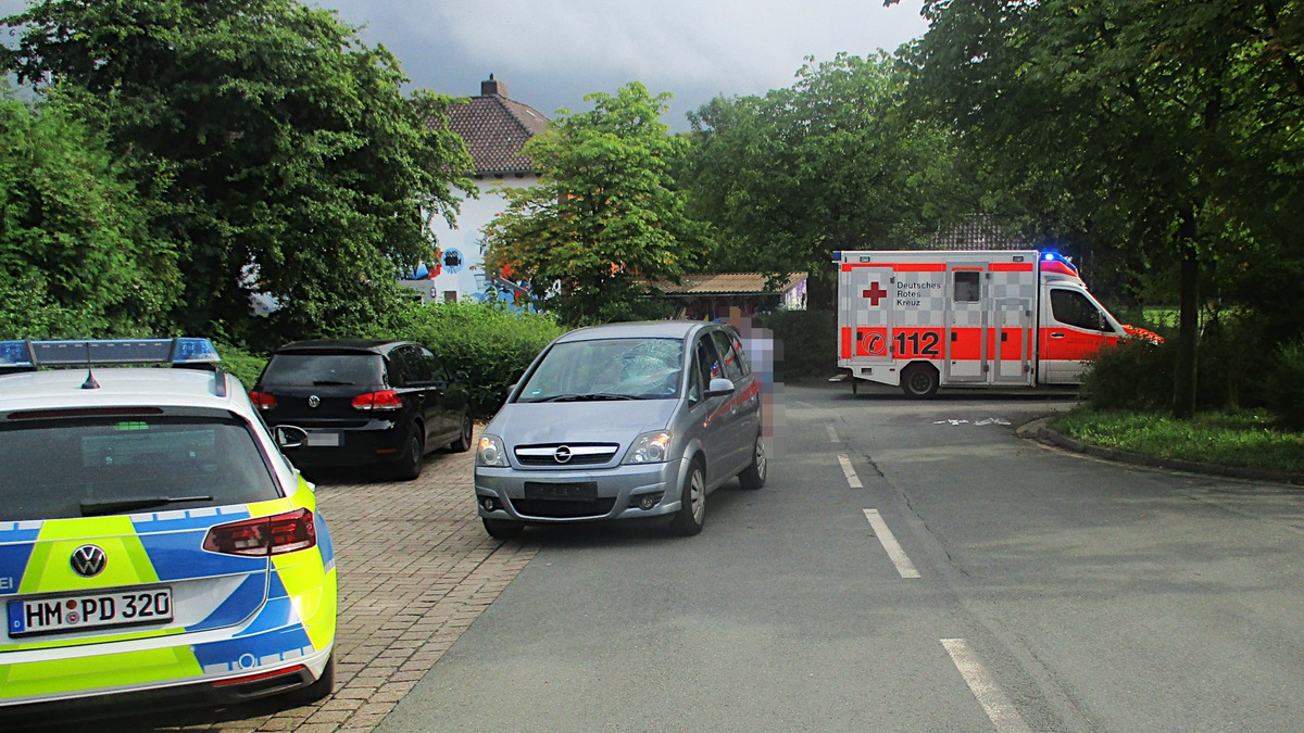 POL-HM: Zwei Kinder auf Fahrrädern bei Verkehrsunfällen verletzt - Foto: presseportal.de