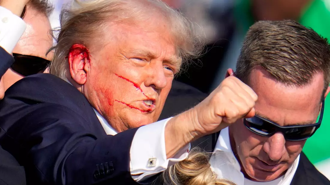 Der frühere US-Präsident Trump wurde bei dem Attentat verletzt. (Archivbild) - Bild: Gene J. Puskar/AP