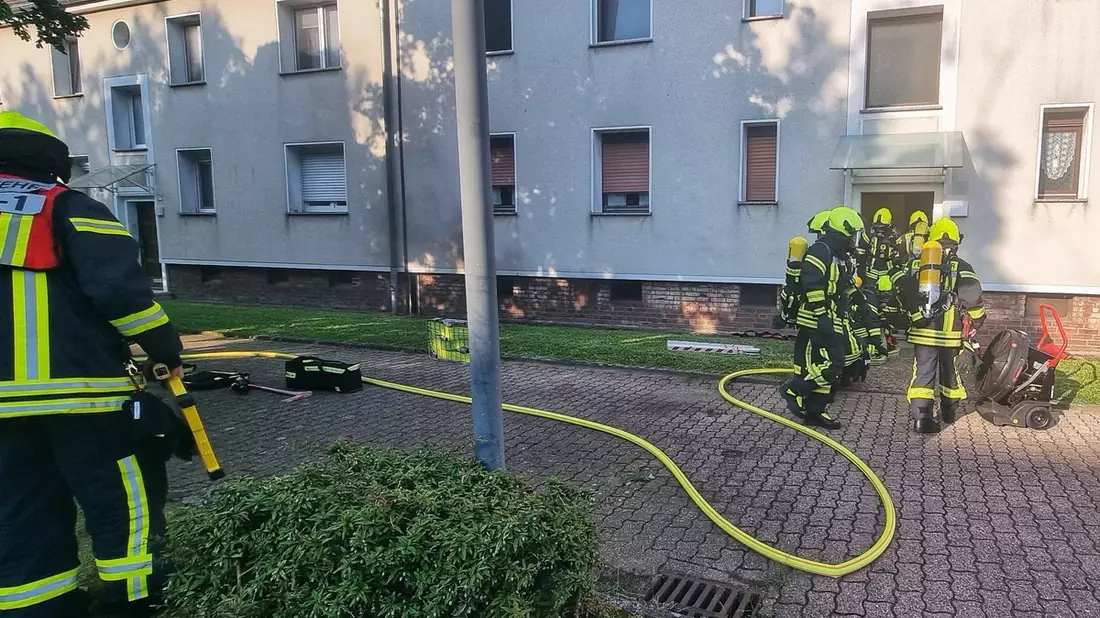 FW-OB: Kellerbrand durch Feuerwehr Oberhausen schnell gelöscht - Bild: presseportal.de