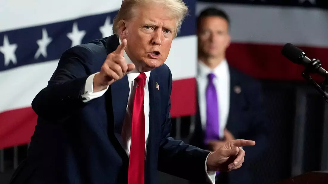Trump: Harris ist «ultraliberal» - Bild: Alex Brandon/AP/dpa