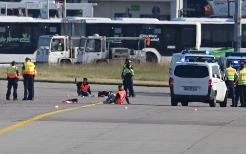 270 Annulierungen zählte der Flughafenbetreiber am Abend. - Foto: Arne Dedert/dpa