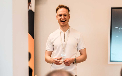 Vom Lieferdienst zum Millionen-Business: Wie Cedric Mattig der Aufstieg gelang - Foto: presseportal.de