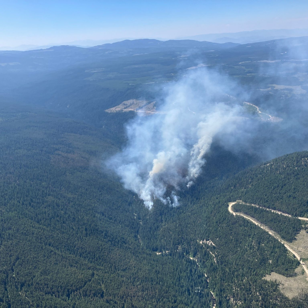 Wie in den vergangenen Jahren gibt es in Kanada und in den USA zahlreiche Waldbrände. - Foto: ---/BC Wildfire Service/XinHua/dpa