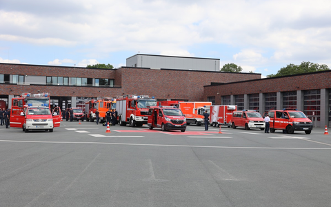 FW-E: Großübung der Feuerwehren Mülheim an der Ruhr, Essen und Oberhausen - Foto: presseportal.de