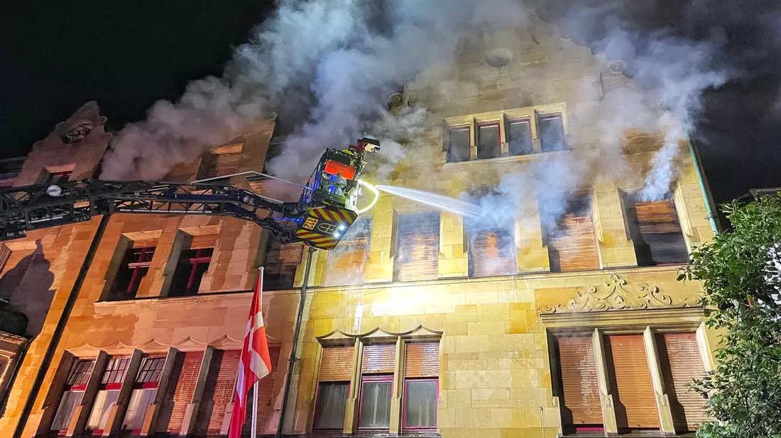FW Konstanz: Gebäudebrand in Konstanzer Altstadt - Bild: presseportal.de