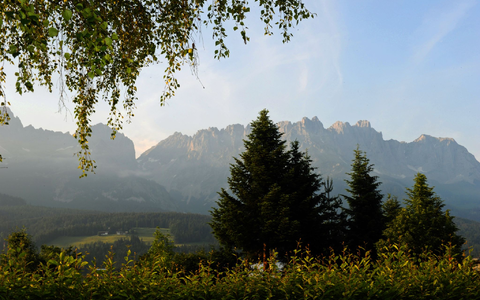 Der Wilde Kaiser. In diesem Gebirgszug in Tirol kam es zu dem tödlichen Unfall. (Archivfoto) - Foto: picture alliance / dpa