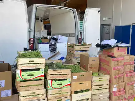 POL-MA: Oftersheim/Rhein-Neckar-Kreis/BAB 5: LKW transportiert verdorbene Lebensmittel und war mit knapp einer Tonne überladen - Foto: presseportal.de