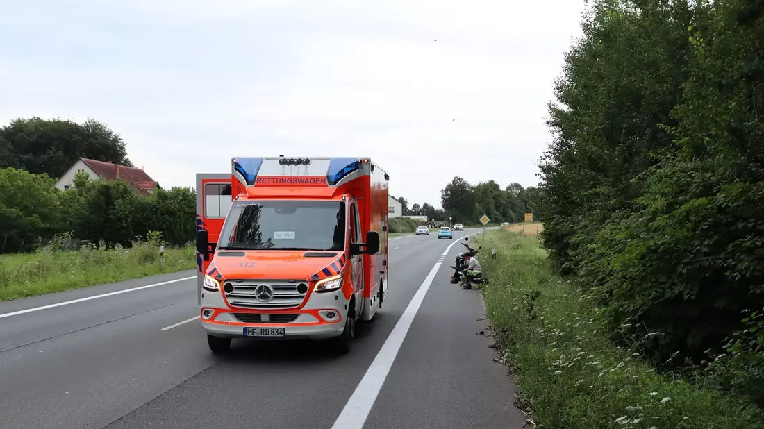 POL-HF: Verkehrsunfall mit Personenschaden - Zweiradunfall unter Jungen Fahrern - Bild: presseportal.de