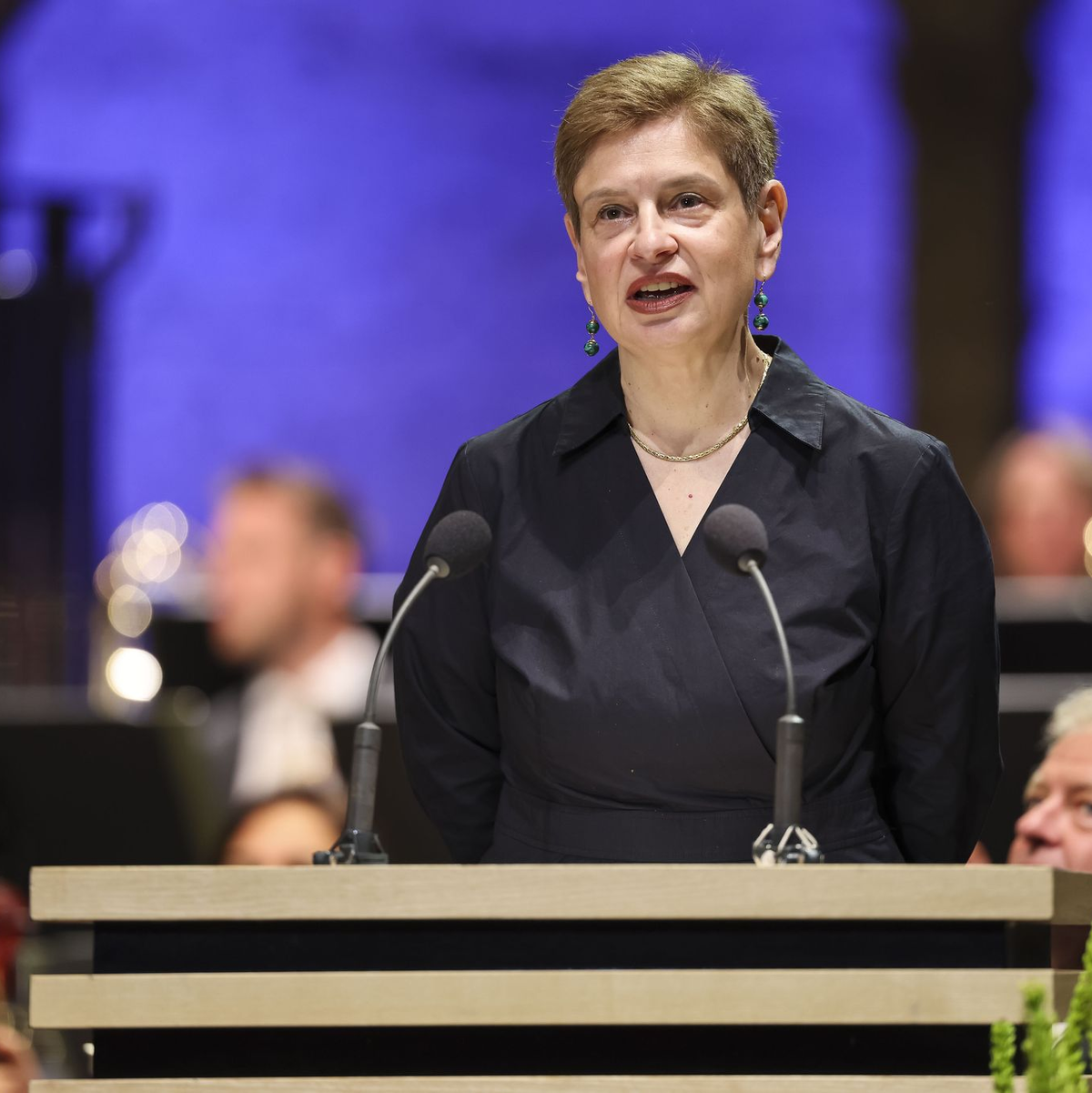 Die Politik-Expertin aus prominenter Sowjet-Familie hielt die Festrede der Salzburger Festspiele. - Foto: Neumayr Fotografie/Christian Leo/LAND SALZBURG/NEUMAYR/LEOPOLD/APA/dpa