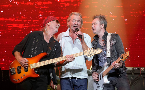 «=1» von Deep Purple ist das zehnte Nummer-eins-Album der Band in Deutschland. (Archivbild) - Foto: Thomas Bartilla/Geisler-Fotopress/dpa