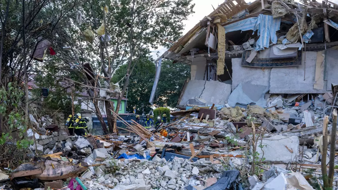 Nur Trümmer sind von dem Haus übrig . - Bild: Stefan Puchner/dpa