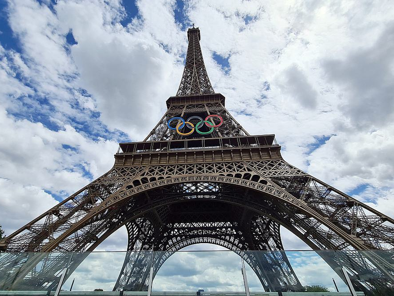 Eiffelturm mit Olympischen Ringen (Archiv) - Foto: über dts Nachrichtenagentur