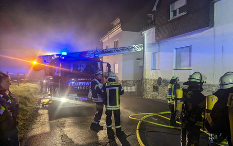 FW-AR: Haus nach Brand nicht mehr bewohnbar - Foto: presseportal.de
