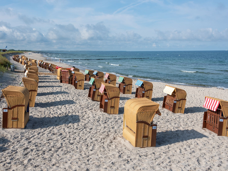 Zum Start in die neue Woche sonnig und warm - auch an den Küsten. - Foto: Stephan Schulz/dpa