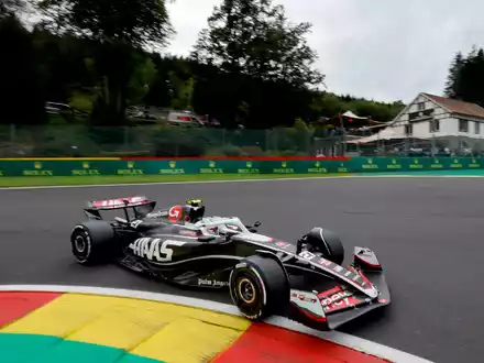 Nico Hülkenberg ist in der Qualifikation schnell raus. - Foto: Geert Vanden Wijngaert/AP/dpa