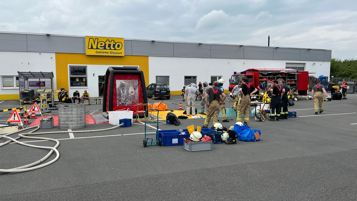 FW Kreis Soest: Abschlussmeldung: Großeinsatz für Feuerwehr, Rettungsdienst und Polizei in Geseke / Gemeinsame Presseinformation der Feuerwehr im Kreis Soest, der Stadt Geseke und der Kreispolizeibehörde Soest - Foto: presseportal.de