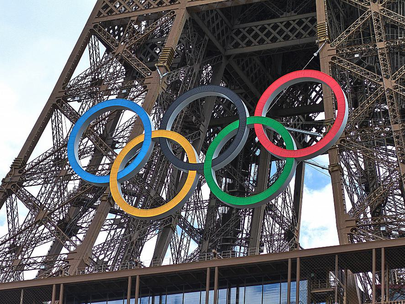 Eiffelturm mit Olympischen Ringen (Archiv) - Foto: über dts Nachrichtenagentur