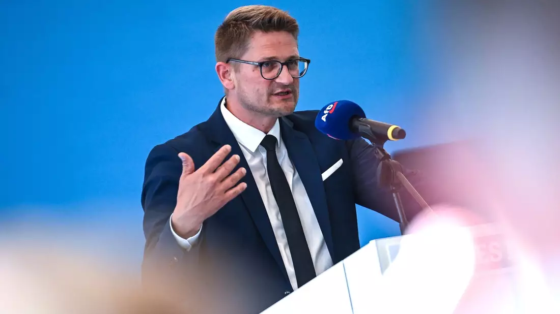 AfD-Politiker Springer beklagt hohe Ausgaben für Bürgergeld (Archivbild) - Bild: Britta Pedersen/dpa