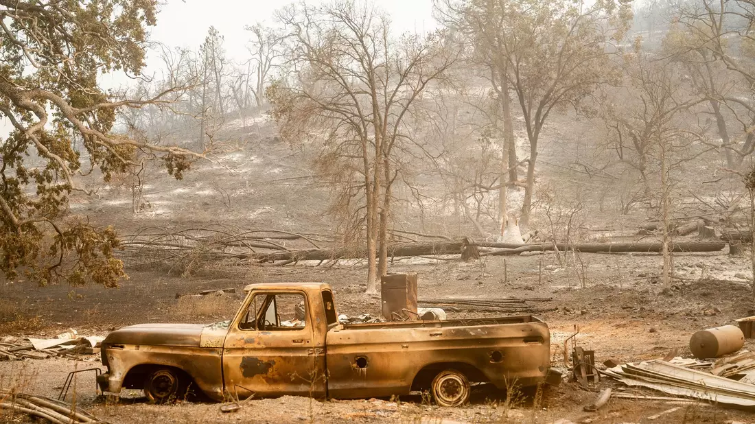 Im Norden Kaliforniens hat sich ein Waldbrand in den vergangenen Tagen massiv ausgebreitet. - Bild: Noah Berger/FR34727 AP/AP