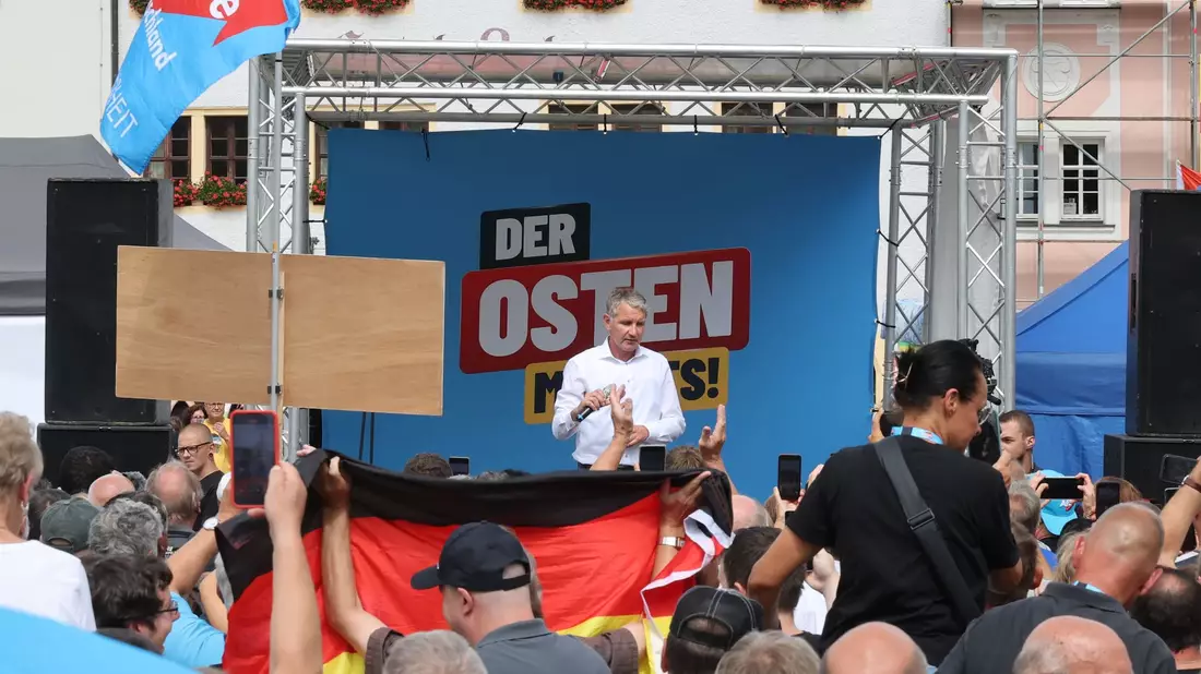 Björn Höcke ist nicht mehr unumstritten in der AfD. - Bild: Bodo Schackow/dpa