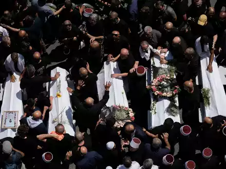 Jetzt hat die israelische Armee nach eigenen Angaben den Hisbollah-Kommandeur getötet, der den Befehl zum Abschuss der Rakete gegeben haben soll. - Foto: Leo Correa/AP/dpa
