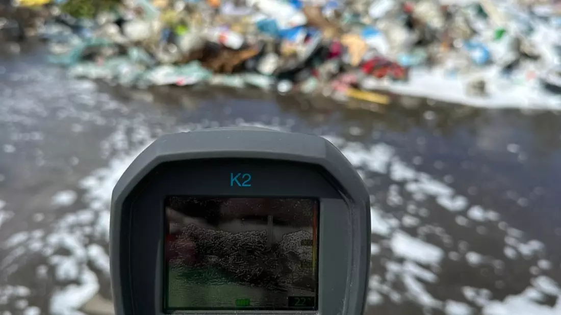 FW-ROW: Brennt Unrat auf Recyclinghof - Bild: presseportal.de