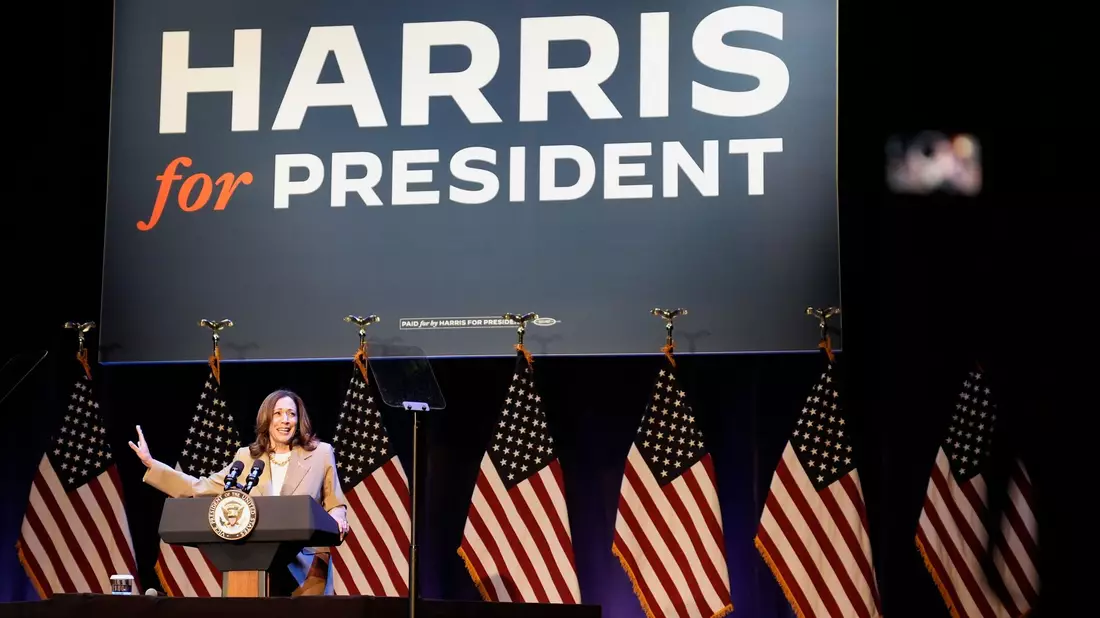 Das parteinterne Votum der Demokraten ist beendet, Kamala Harris hat volle Rückendeckung bekommen. - Bild: Stephanie Scarbrough/AP/dpa