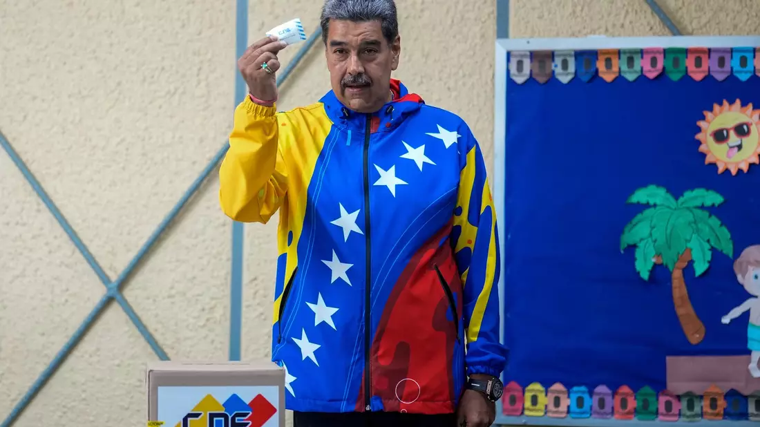Maduro hatte nach seiner Stimmabgabe gesagt, er wolle das Ergebnis der Wahl respektieren. - Bild: Fernando Vergara/AP/dpa