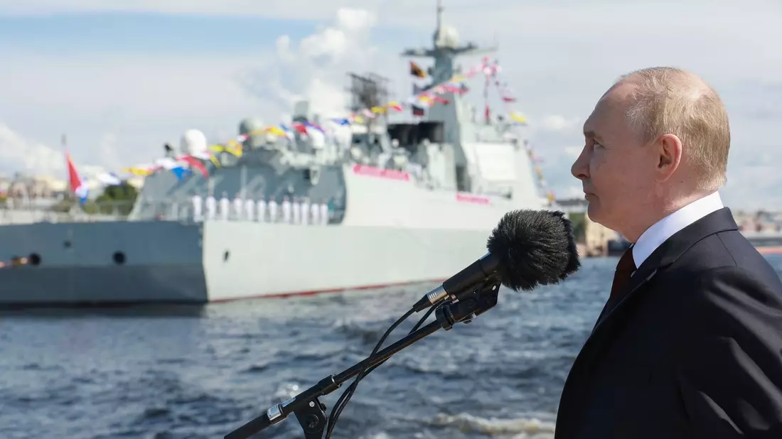 Russlands Präsident Putin droht mit Reaktionen auf die Stationierung von US-Raketen in Deutschland. (Archivbild) - Bild: Vyacheslav Prokofyev/Pool Sputnik Kremlin/AP/dpa
