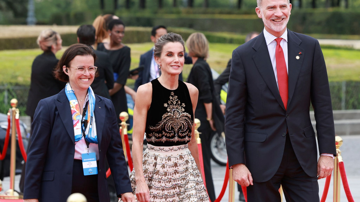 Am Beginn der Sommerferien stand für das spanische Königspaar ein Besuch bei den Olympischen Spielen in Paris an. - Foto: Arturo Holmes/Pool Getty Images Europe/AP/dpa