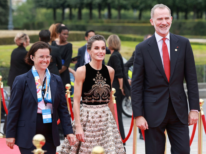 Am Beginn der Sommerferien stand für das spanische Königspaar ein Besuch bei den Olympischen Spielen in Paris an. - Foto: Arturo Holmes/Pool Getty Images Europe/AP/dpa