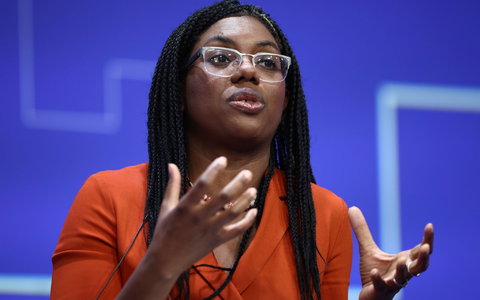 Werden gute Chancen zugerechnet: Kemi Badenoch (Archivbild) - Foto: Henry Nicholls/AP/dpa