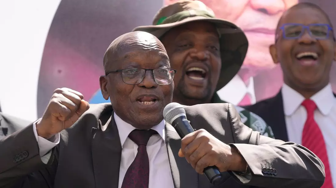 Zuma hatte eine eigene Partei gegründet. - Bild: Themba Hadebe/AP/dpa