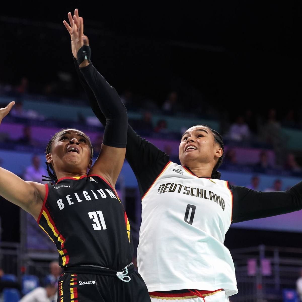 Sabally glänzt defensiv und offensiv. - Foto: Virginie Lefour/belga/dpa