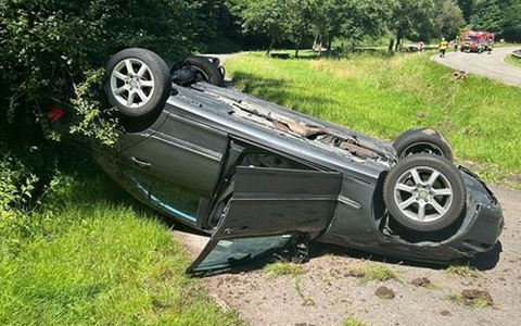 POL-PDNW: Am Steuer eingeschlafen und Unfall verursacht - Zeugen gesucht - Foto: presseportal.de