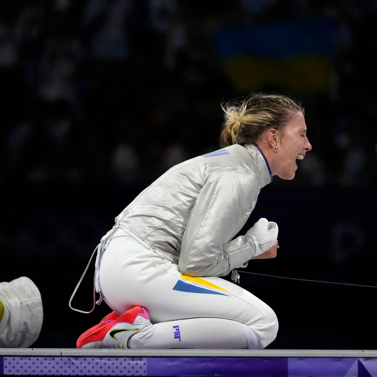 Olga Charlan holt die erste Medaille für die Ukraine bei Olympia in Paris. - Foto: Andrew Medichini/AP/dpa