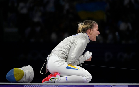 Olga Charlan holt die erste Medaille für die Ukraine bei Olympia in Paris. - Foto: Andrew Medichini/AP/dpa
