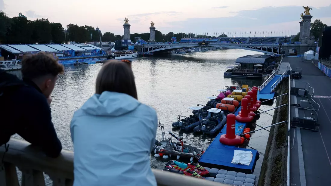 Die Triathleten können auch am eigentlich geplanten Wettkampftag nicht in die Seine. - Bild: Jan Woitas/dpa