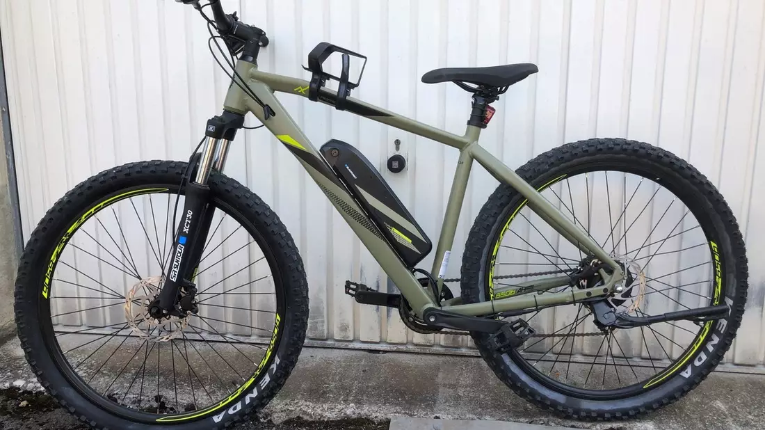 POL-HI: Nachts im Ostend - Polizei stellt nach Zeugenhinweis mutmaßliche Fahrraddiebe - Bild: presseportal.de