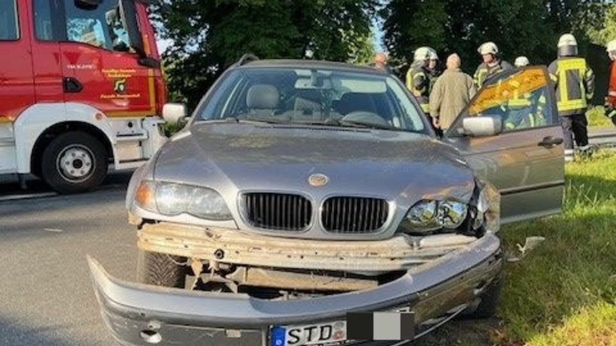 POL-STD: Motorradfahrer bei Unfall in Nordkehdingen schwer verletzt - Foto: presseportal.de