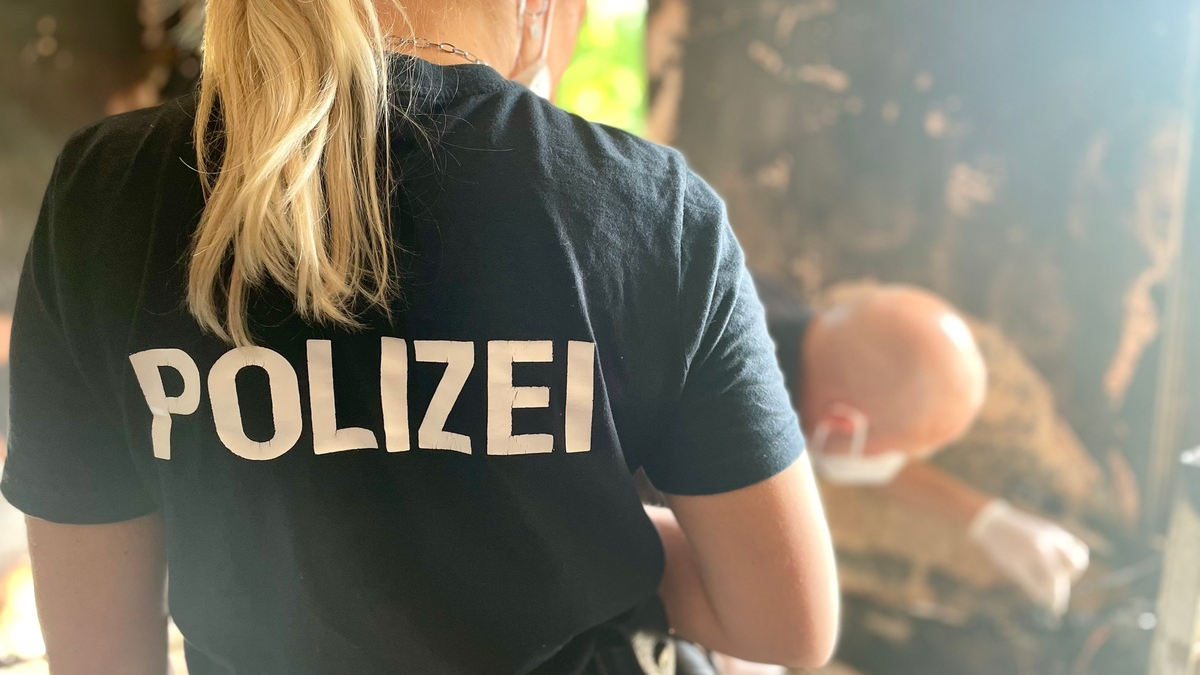 POL-EU: Technischer Defekt in Steckdose - Foto: presseportal.de