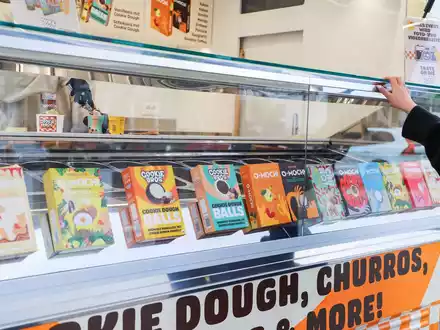 Klassische Eiscreme ist viel zu langweilig?! Cookie Bros. und O-MOCHI machen die besseren Sommer-Snacks - Foto: presseportal.de